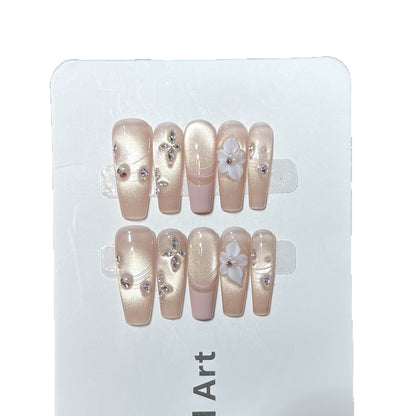 Elegant Floral Accent Press-On Nail Set Acalora