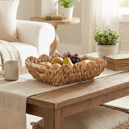 Handwoven storage basket with wave edge Acalora