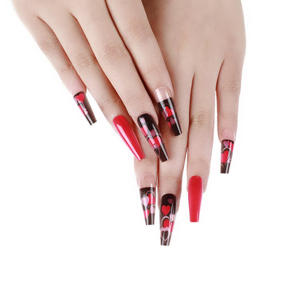 Fake nails in an eye-catching heart design Acalora
