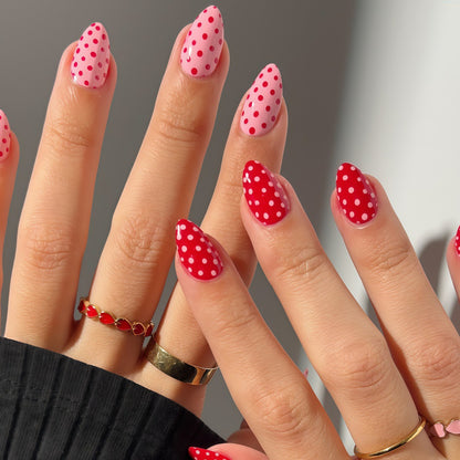 Artificial nails with trendy Polka Dot Design Acalora