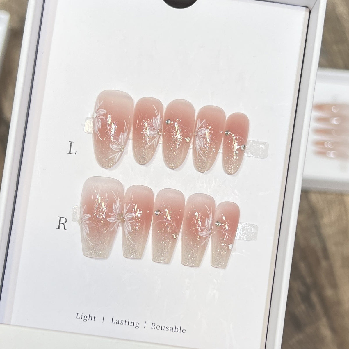 Elegant Floral-Inspired Press-On Nail Set Acalora