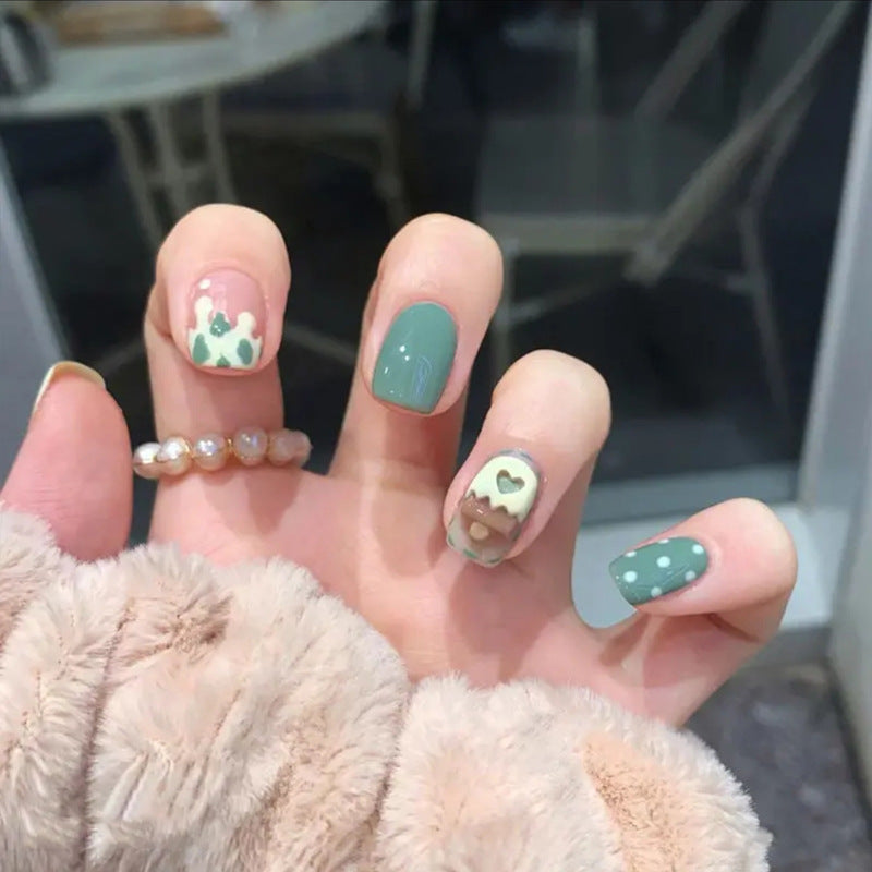 Nail set with intricate design Acalora