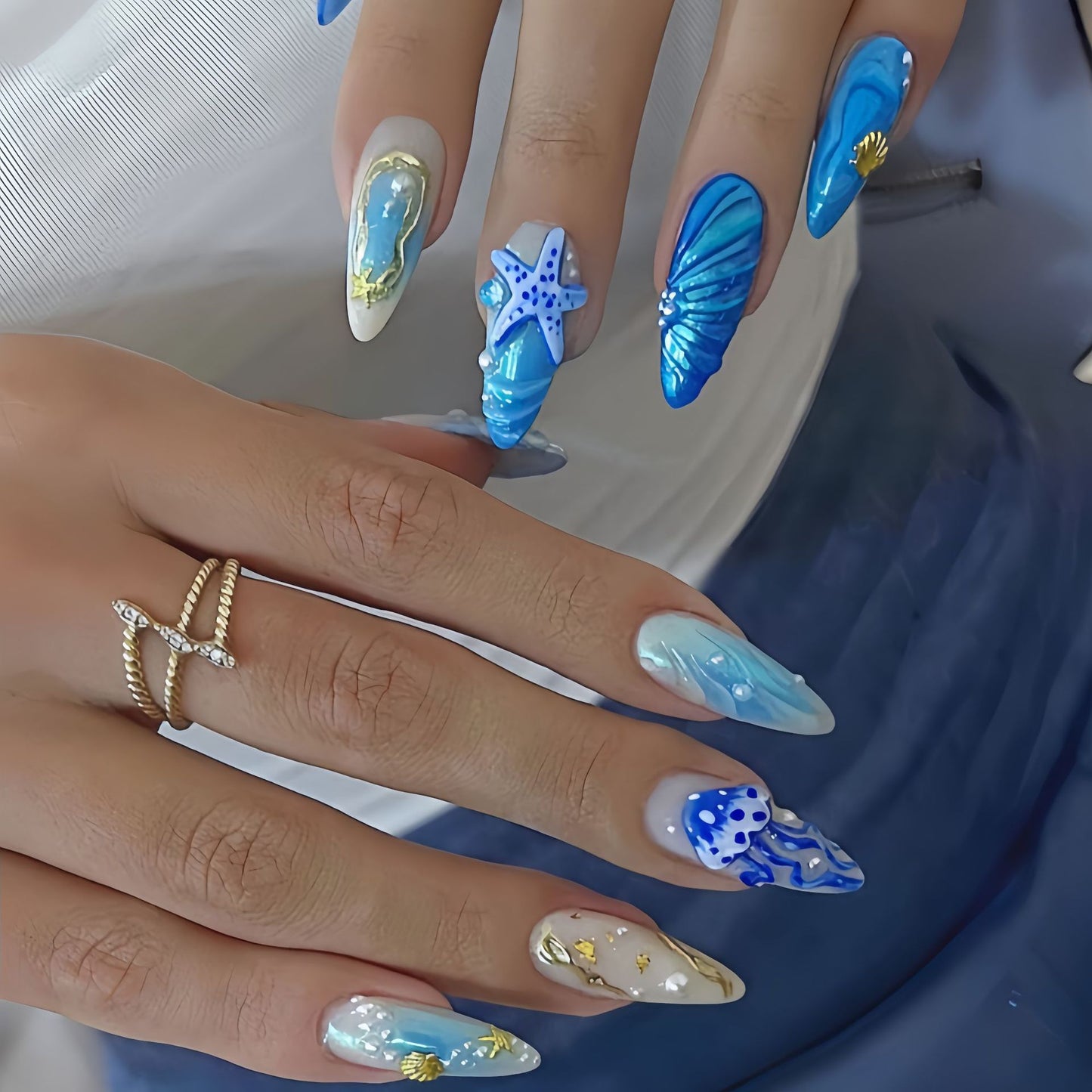 Artificial nails with exotic sea design Acalora