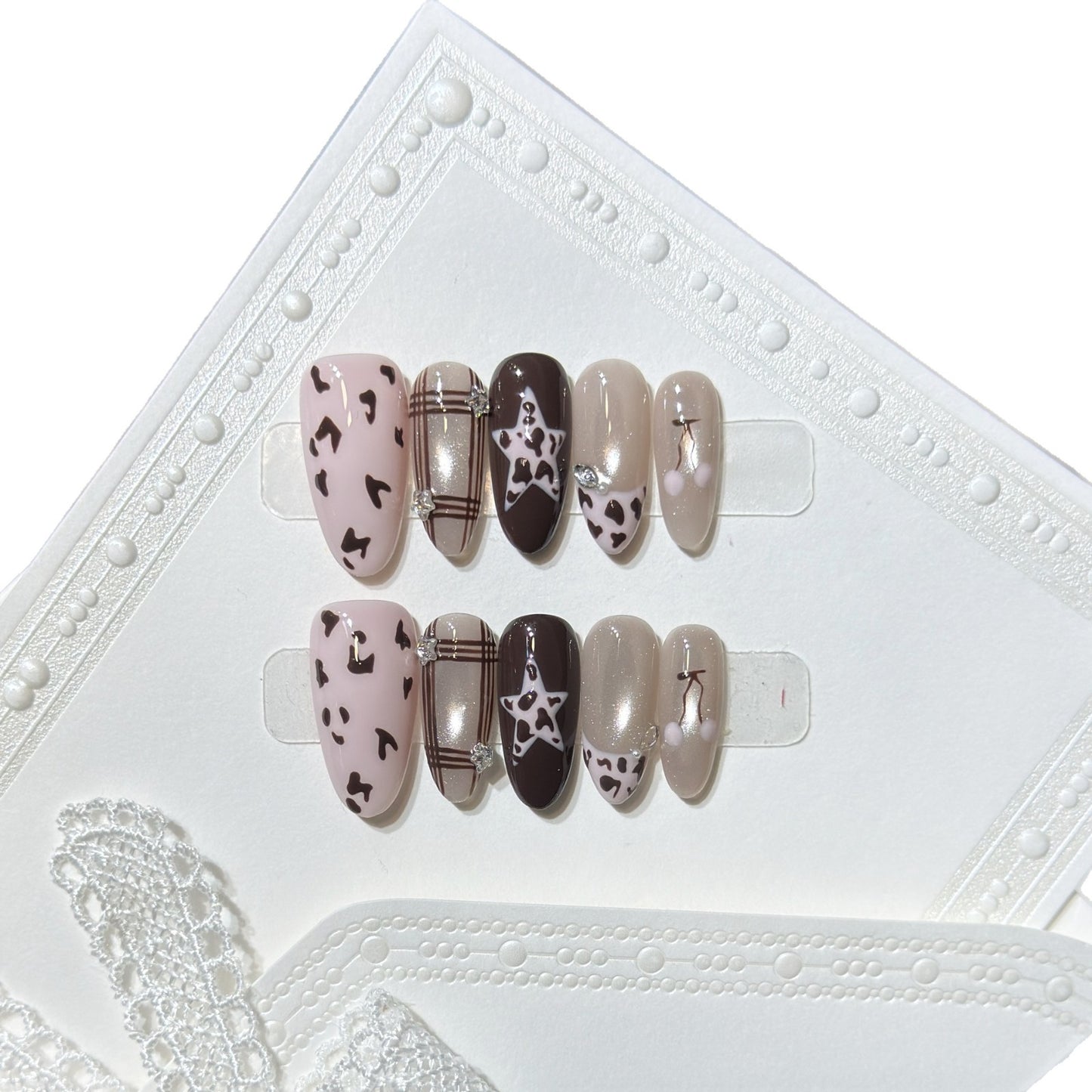 Artistic Press-On Nail Art Set with Unique Pattern Designs Acalora