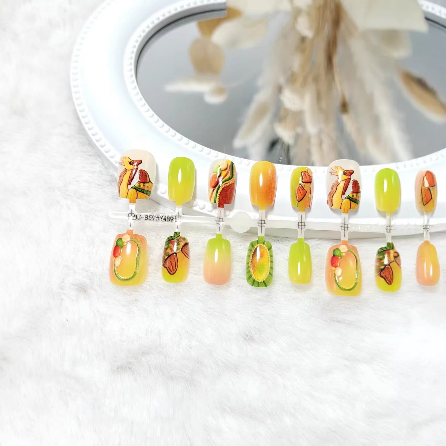 Artificial nails with fruit motifs Acalora
