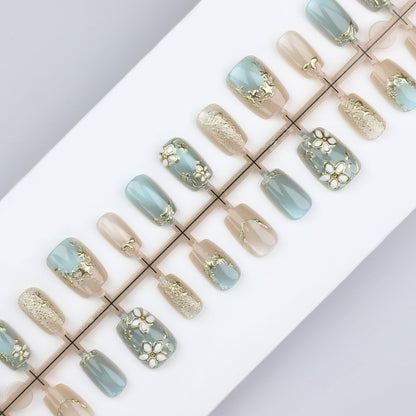 Decorative Floral Press-On Nail Set Acalora