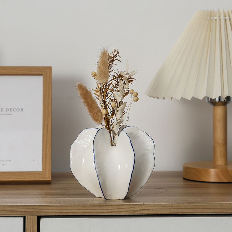 Decorative ceramic bowl in flower design Acalora