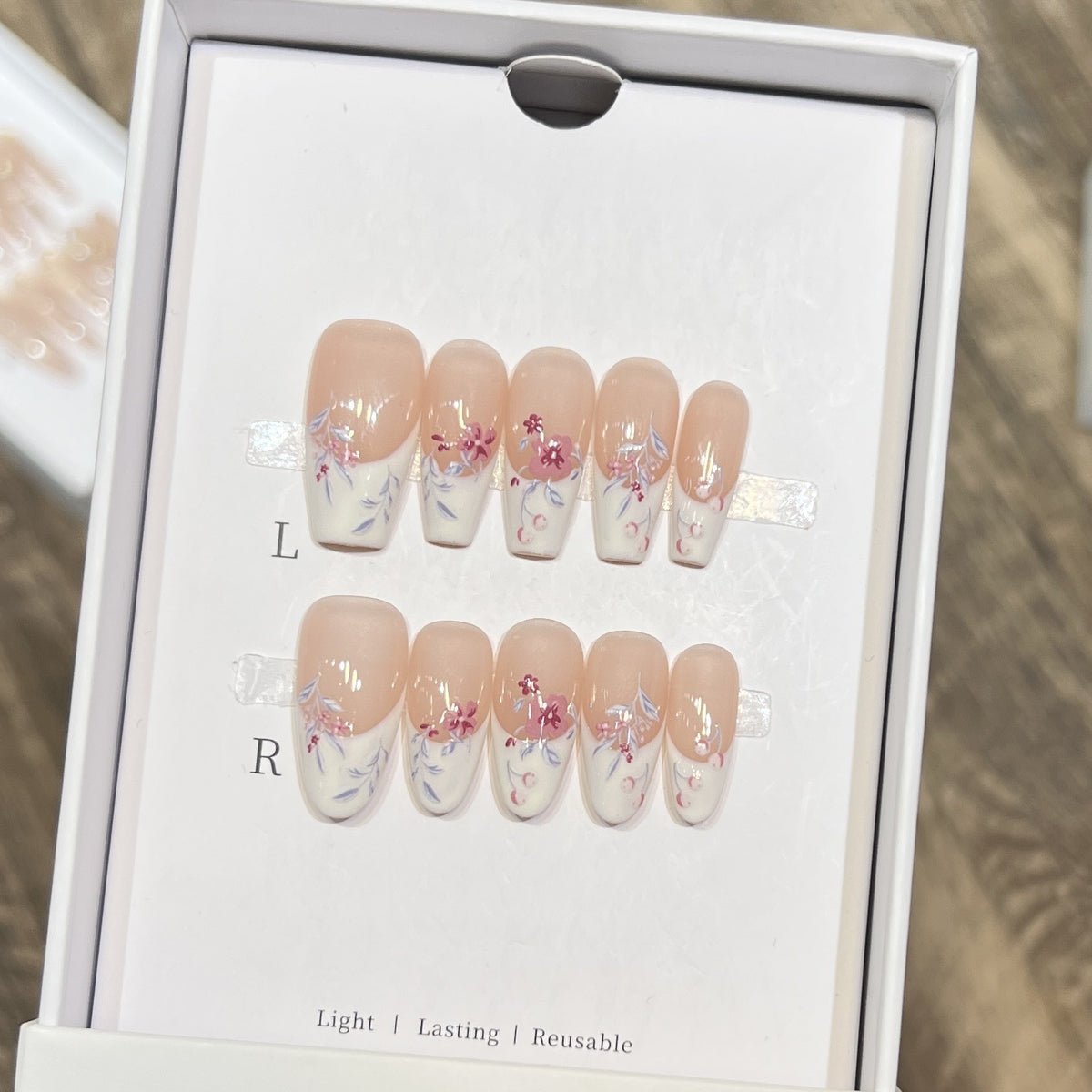 Floral Design Stiletto Press-On Nails Acalora