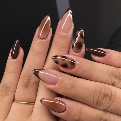 Artistic Stiletto Press-On Nail Set with Modern Design Acalora