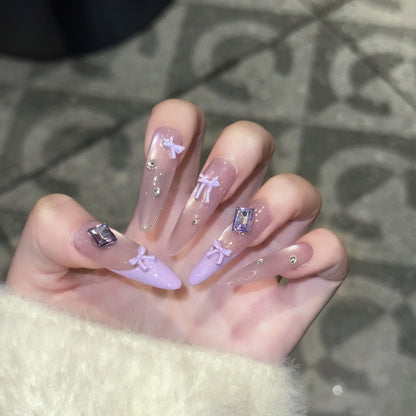 Elegant Handcrafted Press-On Nail Art Set Acalora