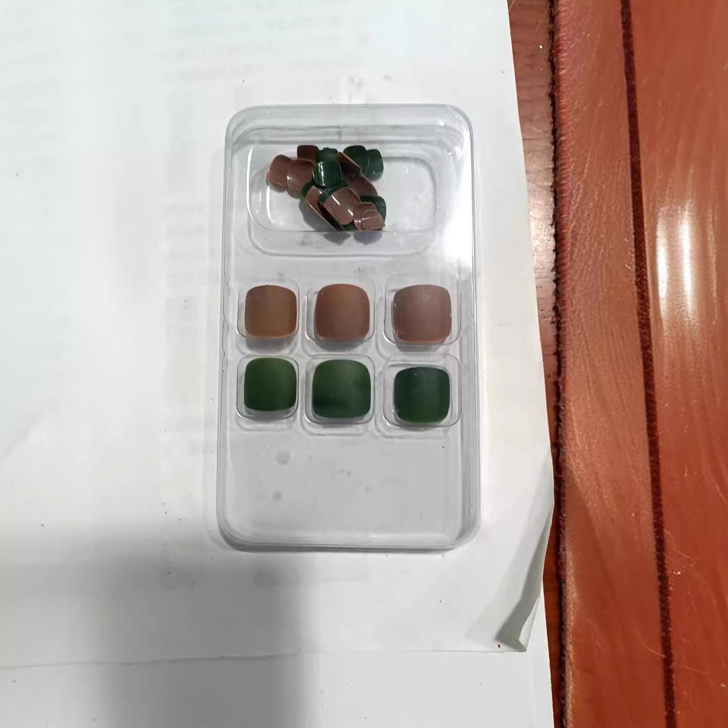 Decorative Press-On Nail Set Acalora