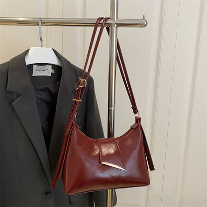 Luxurious Patent Leather Shoulder Bag Acalora