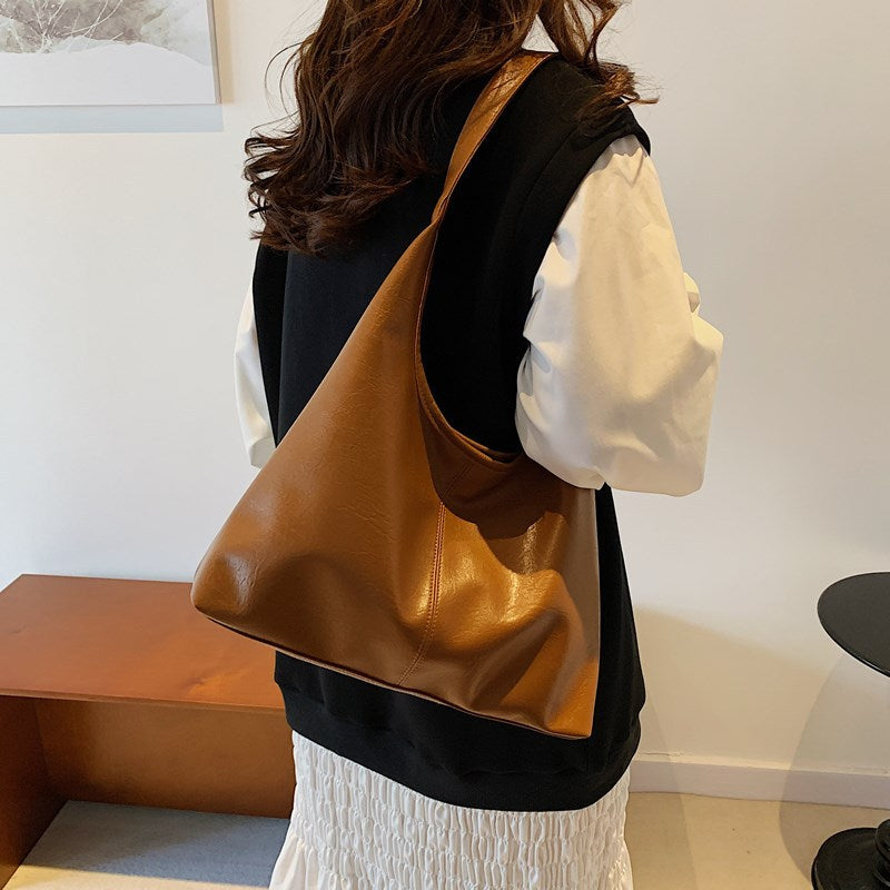 Contemporary Leather Shoulder Bag Acalora