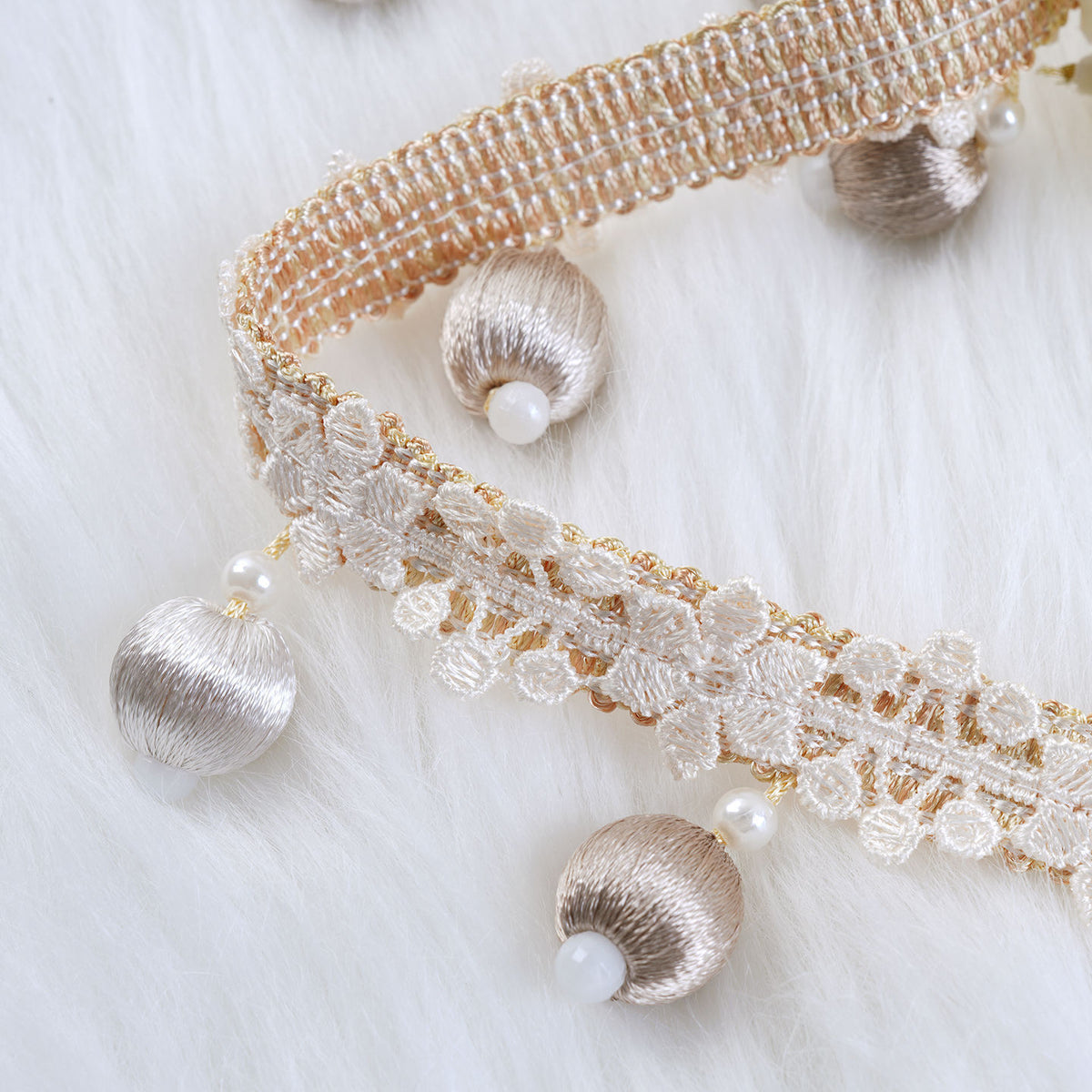 More Elegant Decorative Hairband Acalora