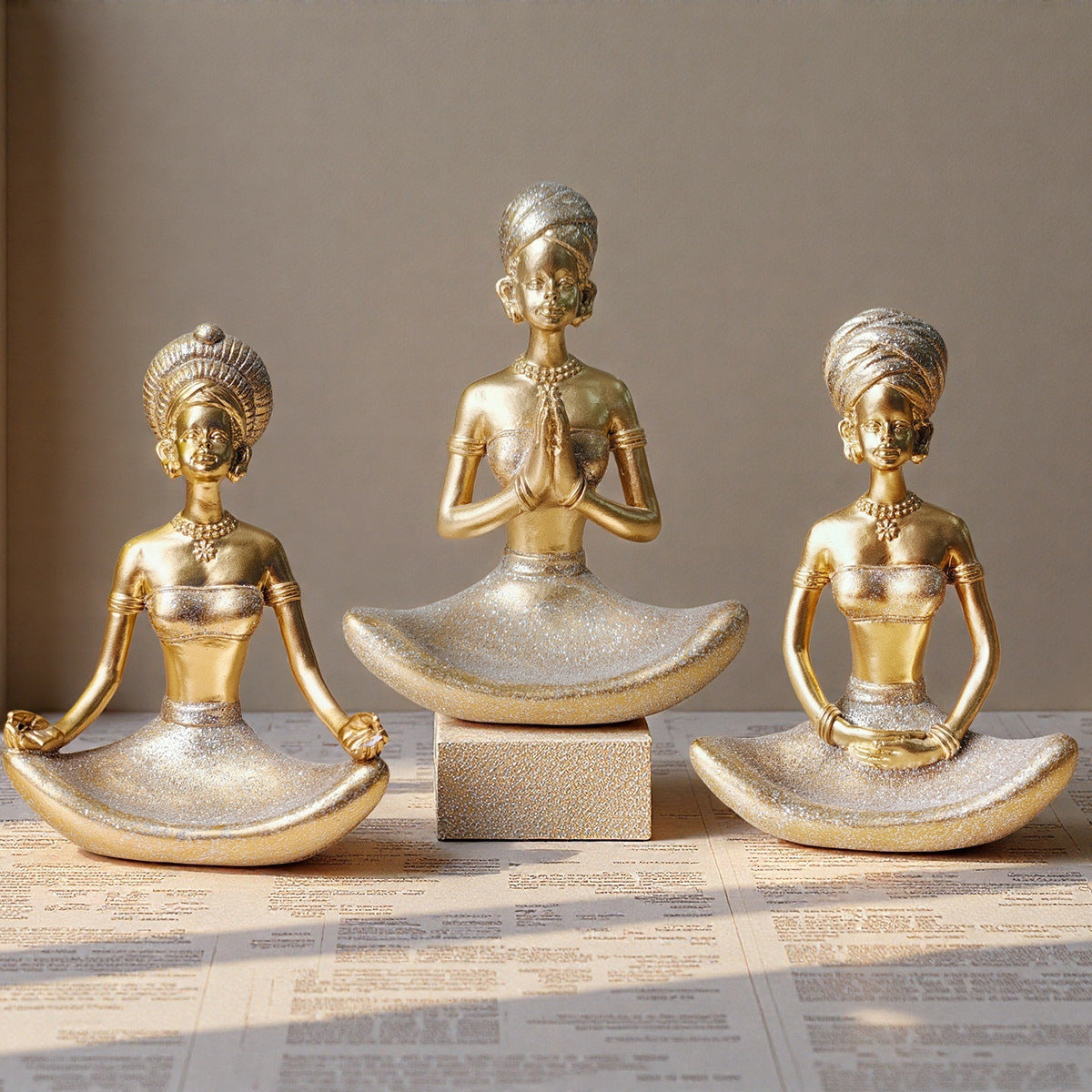 Zenart Statue Acalora