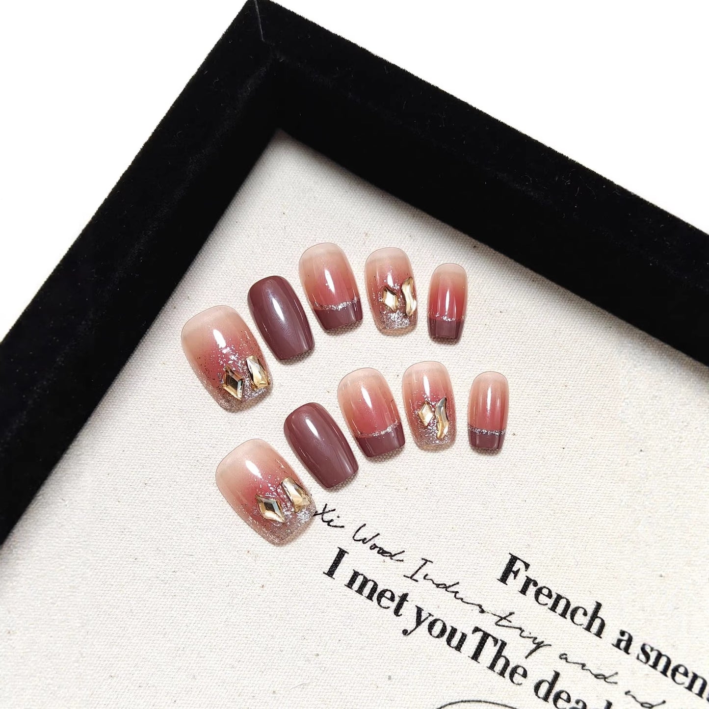 Acrylic nails in elegant ombre design with glitter elements Acalora