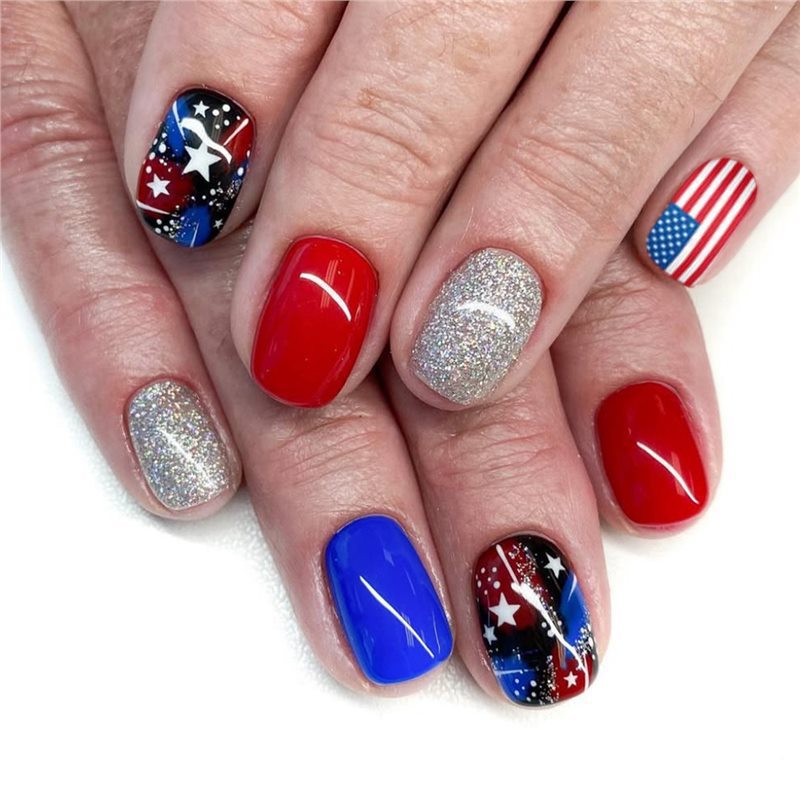 Festive Celebration Press-On Nails Acalora