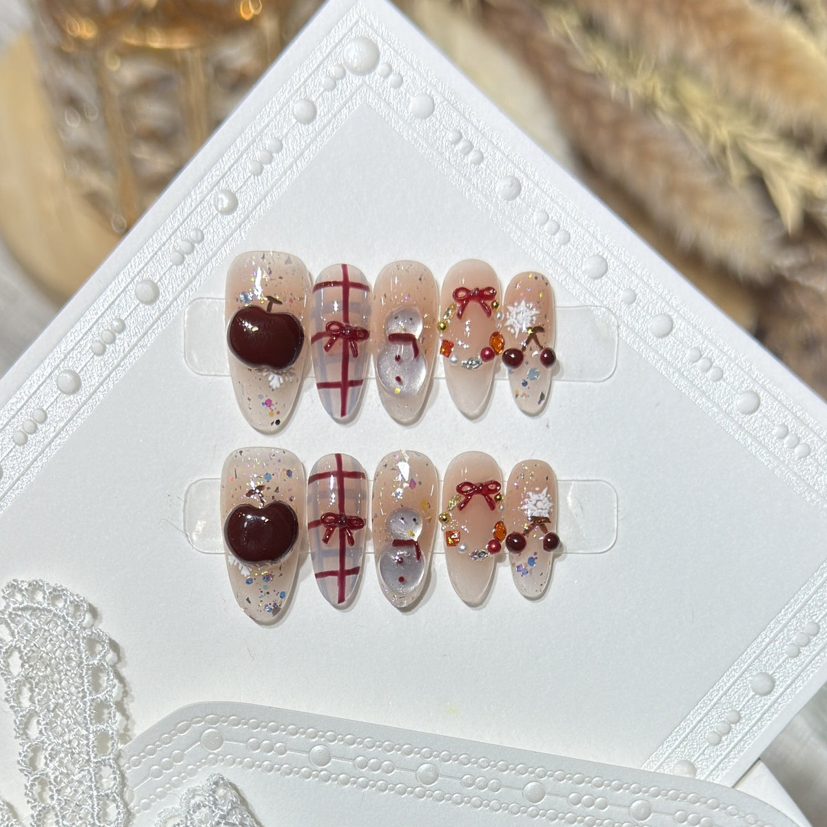 Winter-Themed Press-On Nail Art Set Acalora