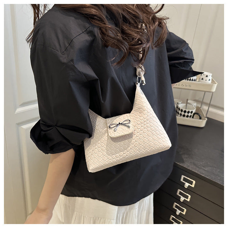 Chic Woven Handbag Acalora