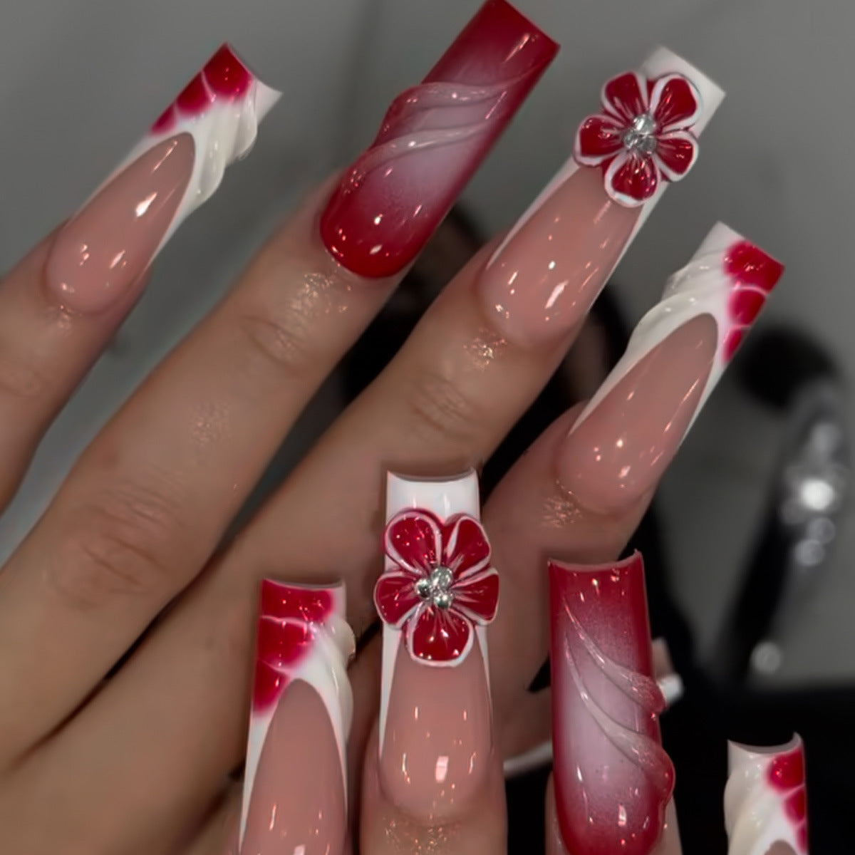 Artistic Floral Press-On Nails Acalora
