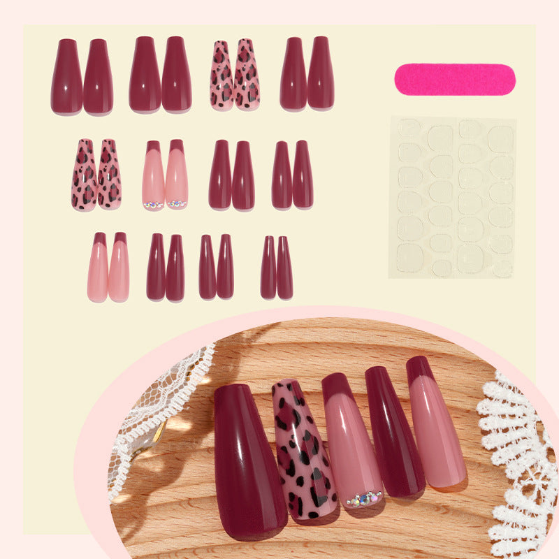 Decorative Press-On Nail Set with Stylish Leopard Accents Acalora