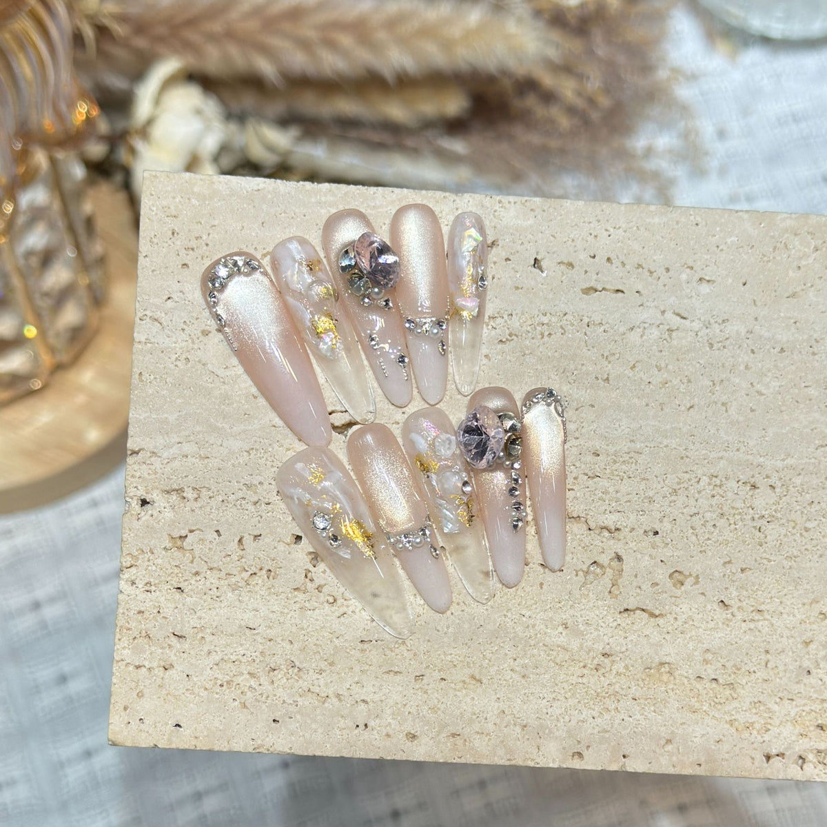 Glamorous Stiletto Press-On Nail Set with Rhinestone Embellishments Acalora