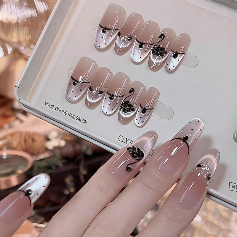 Artificial nails with floral accents and elegant shine Acalora