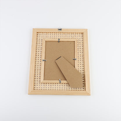 Artful picture frame in rattan design Acalora