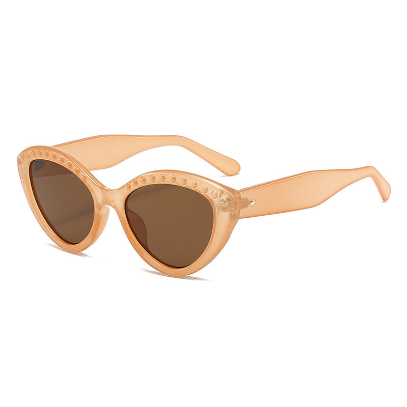 Women Cat-Eye Sunglasses with Glittering Details Bowlift