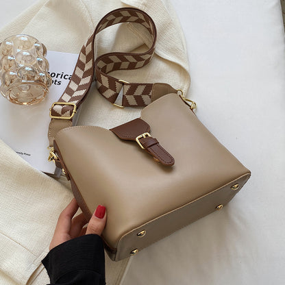 Versatile Chic Crossbody Bag Acalora