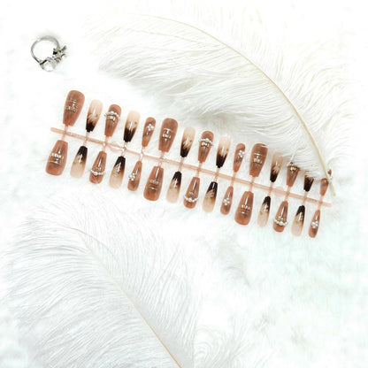 Artificial nail set with elegant ombre and pearl design Acalora
