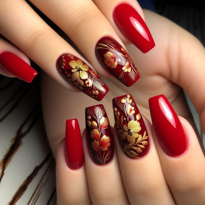 Artful nail tips in an elegant flower pattern Acalora