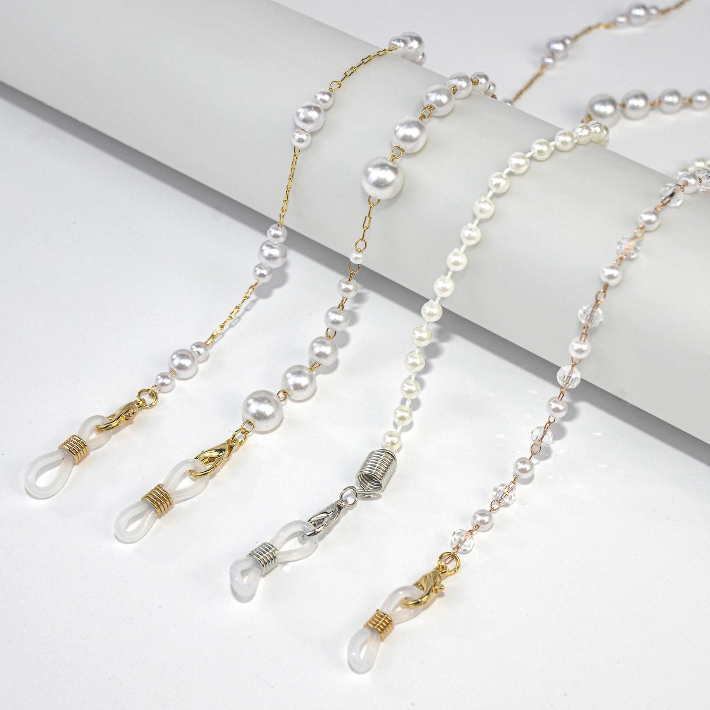 Elegant Pearl Beaded Eyewear Chain Acalora