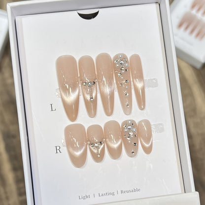 Decorative Press-On Nail Set Acalora