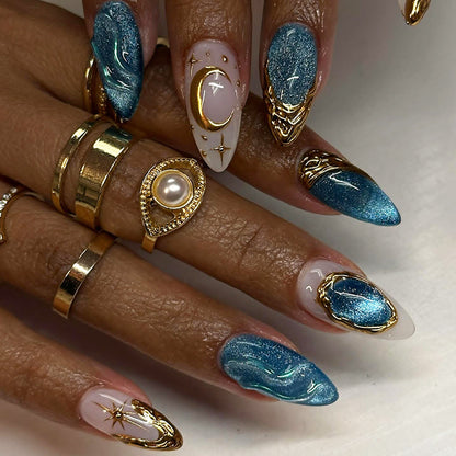 Artistic Press-On Nail Art Set with Gold Accents Acalora