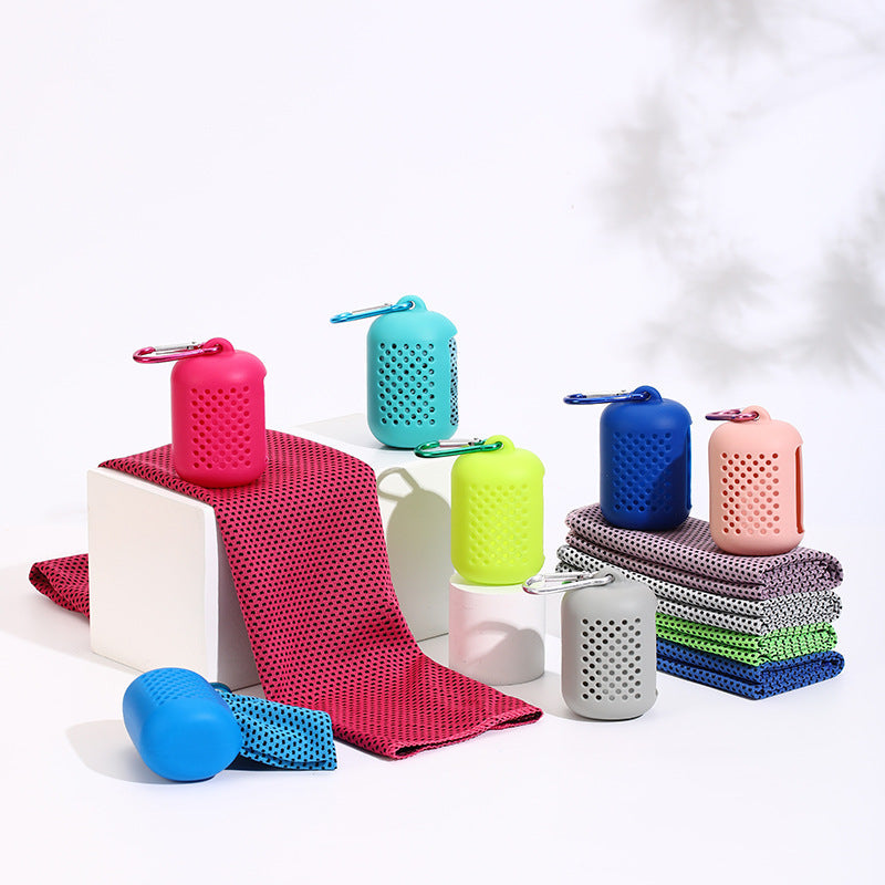 Unisex cooling towel in storage case Karnz