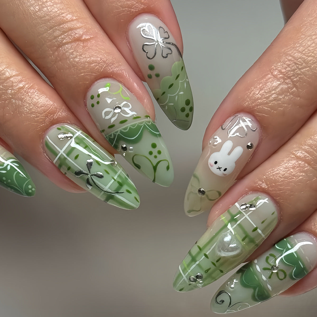 Decorative 3D Themed Press-On Nails Acalora