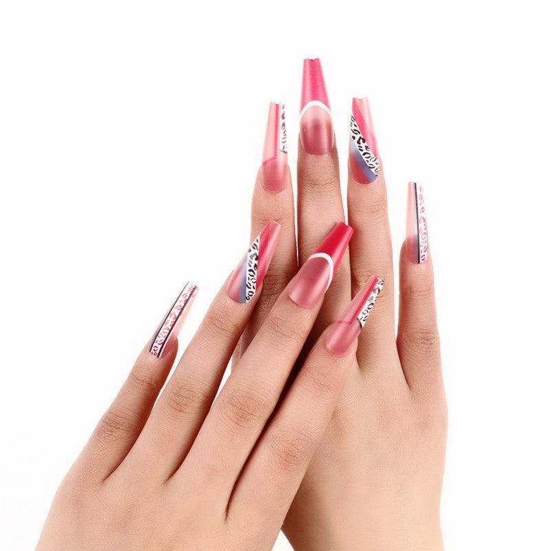 Trendy artificial nails with leopard print Acalora