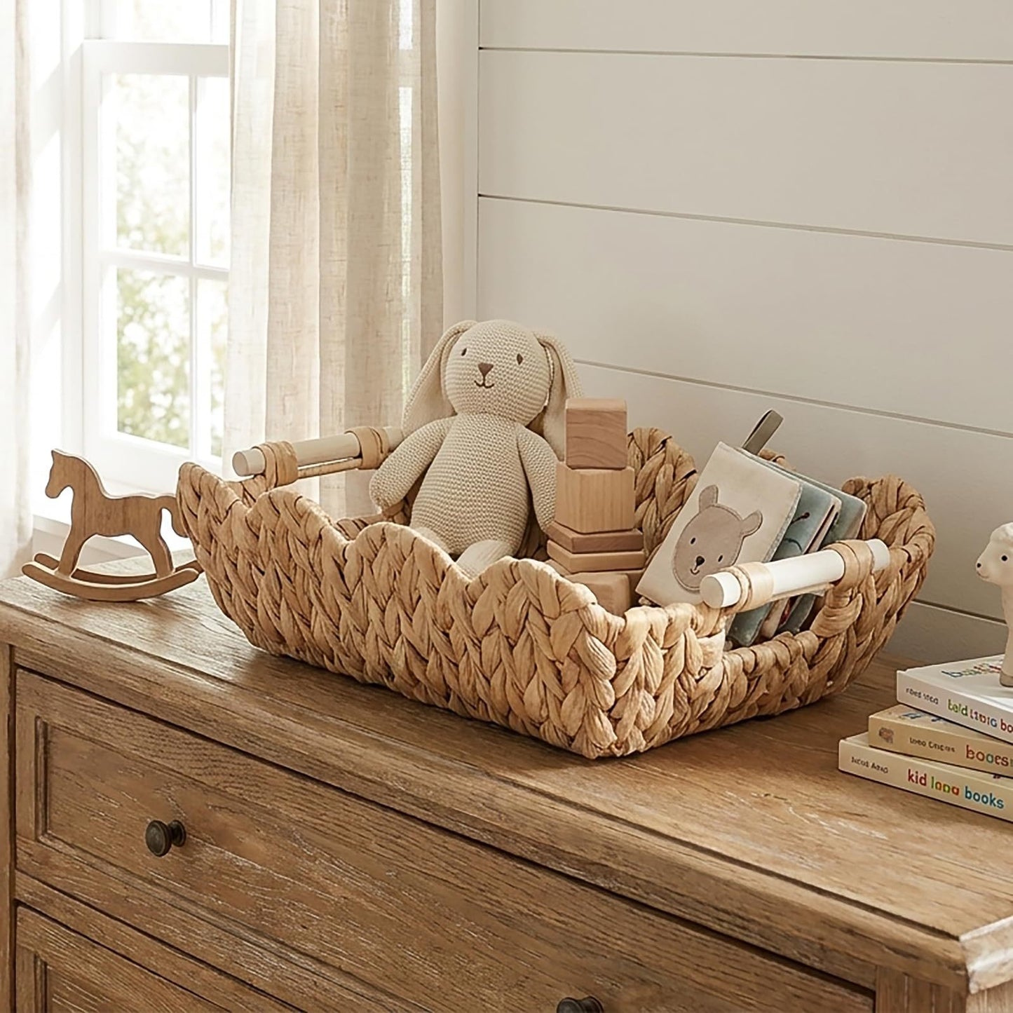 Handwoven storage basket with wave edge Acalora