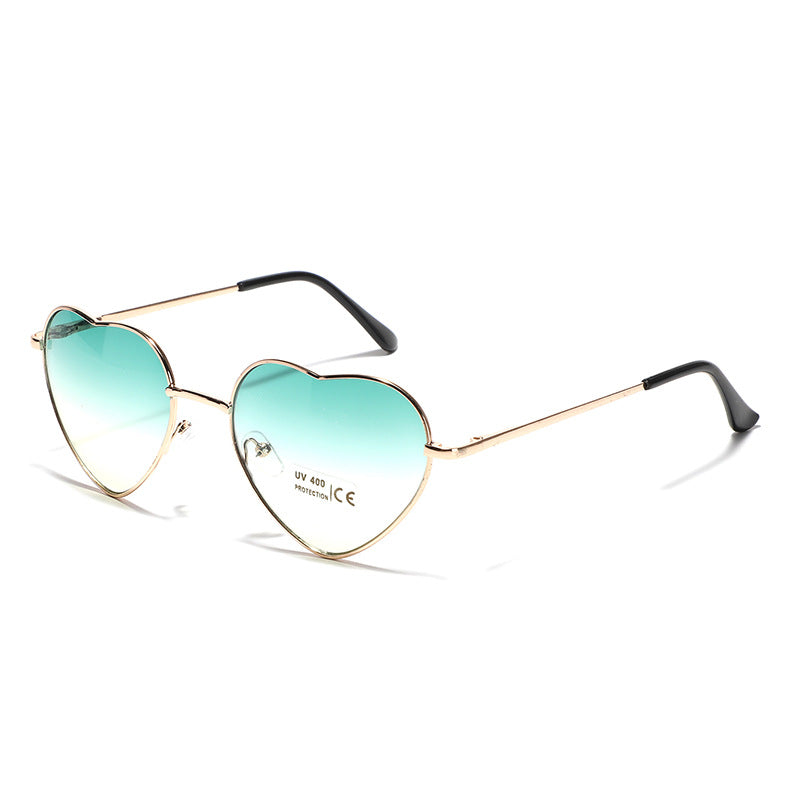 Women's heart-shaped sunglasses with UV protection and delicate frame Skanto