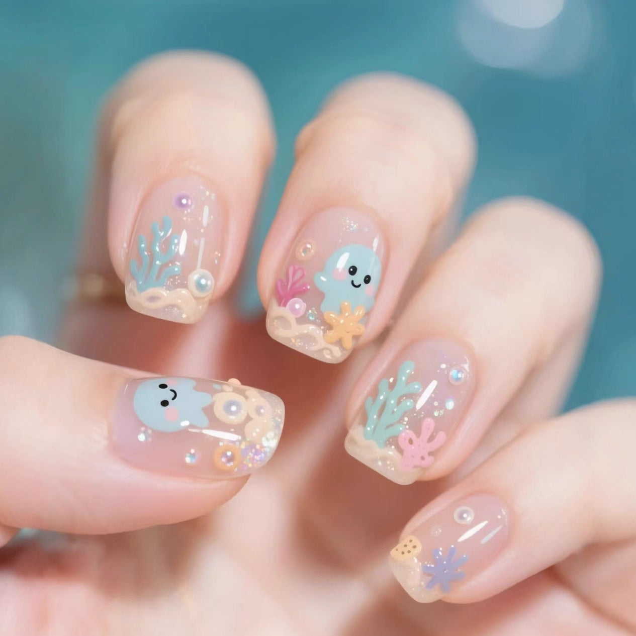 Nails in maritime themes with 3D applications Acalora