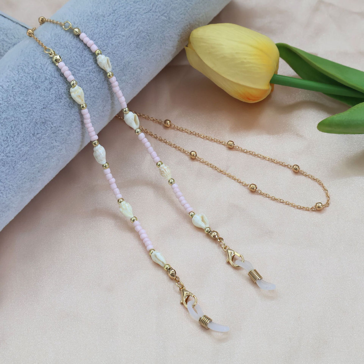 Beaded Eyewear Chain Acalora
