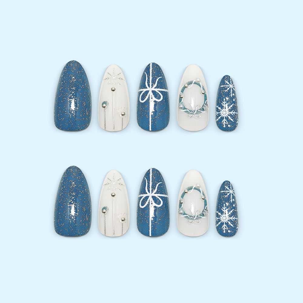 Luxury artificial nails in winter design Acalora