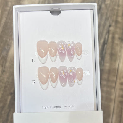 Floral-Design Reusable Press-On Nail Set Acalora