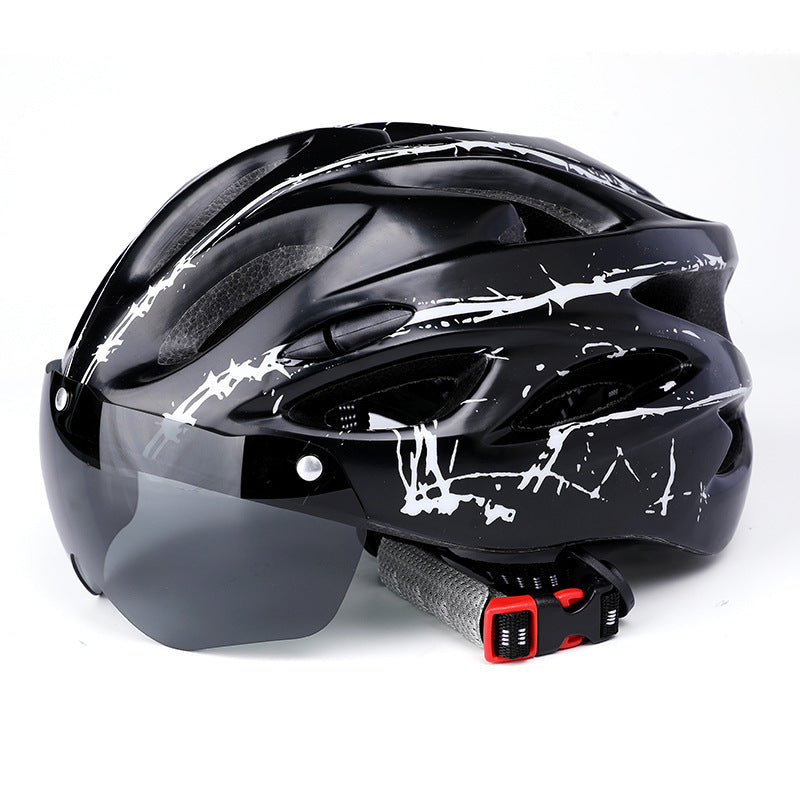 Bicycle helmet with integrated sun visor and optimal ventilation Karnz