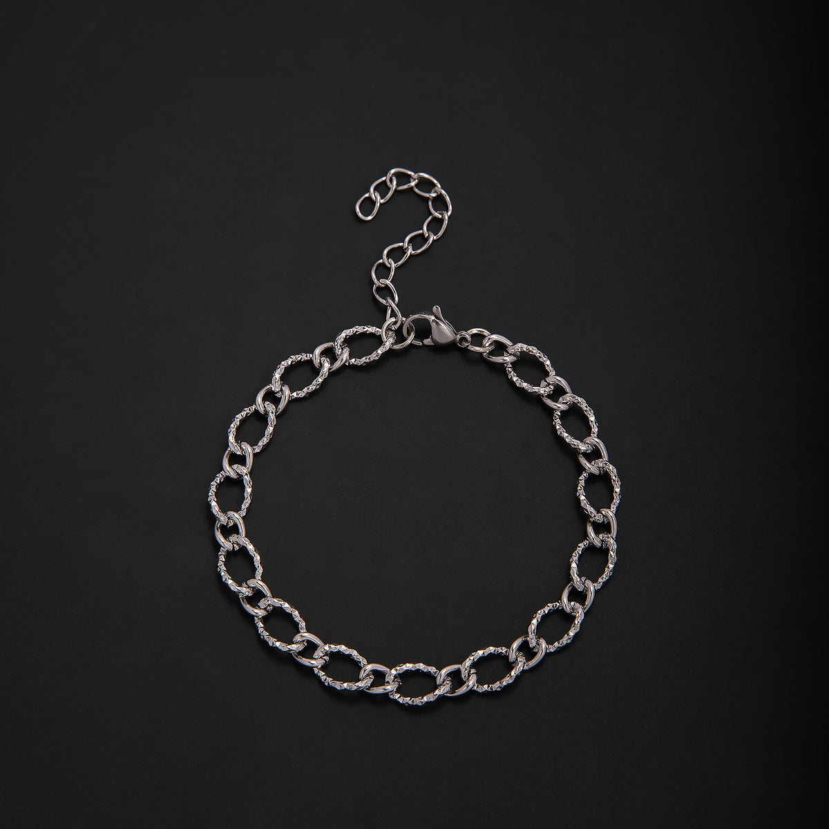 Interlaced Metal Link Bracelet Acalora