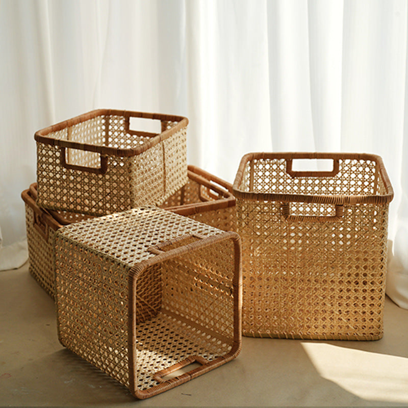 Stylish and practical waste bin Acalora