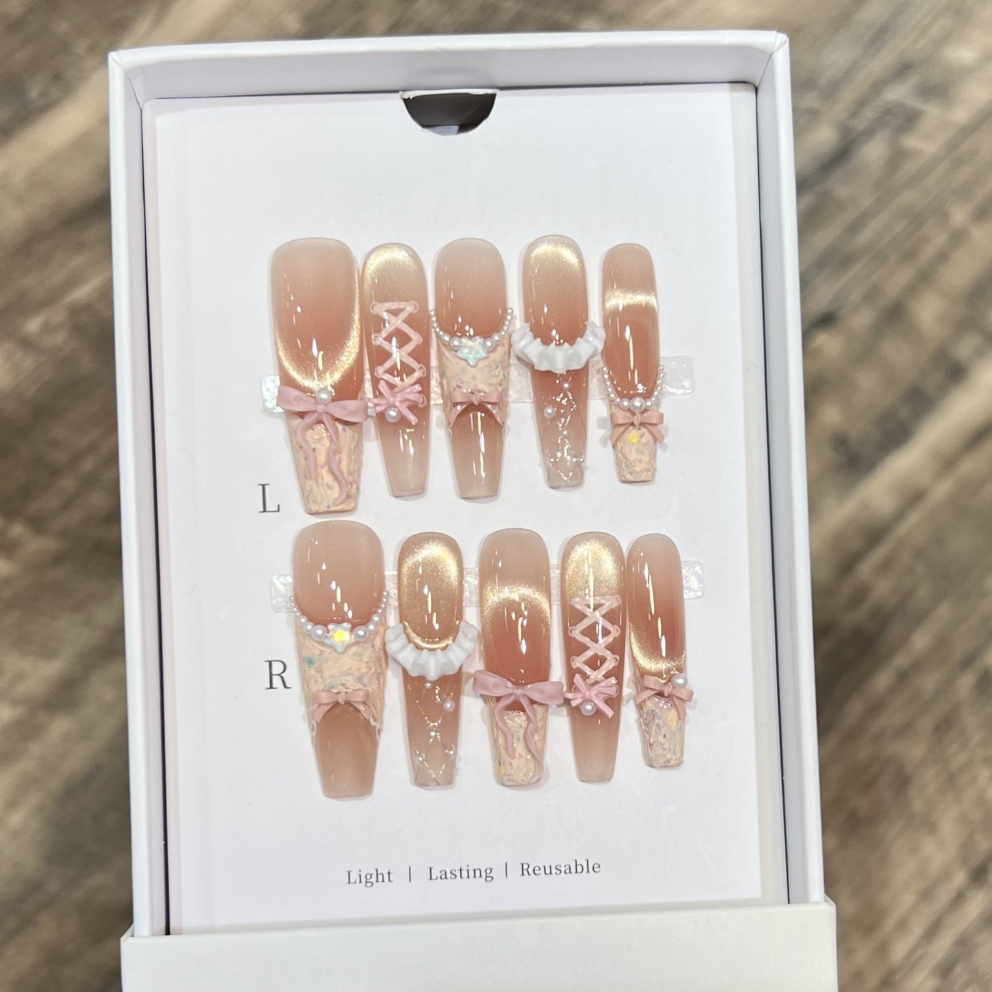 Artistic Press-On Nail Art Set with Unique Decorative Elements Acalora