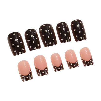 Stylish dotted pattern artificial nails Acalora