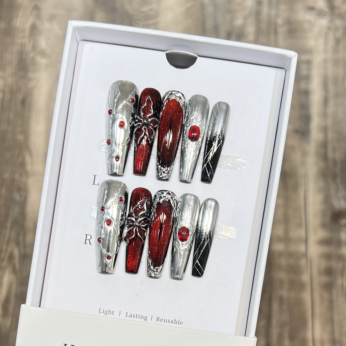 Decorative Press-On Nail Art Set with Chic Metallic Accents Acalora